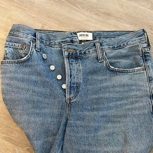 AGOLDE Criss Cross in color Eternal